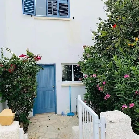 Venus 2 Bedrooms *